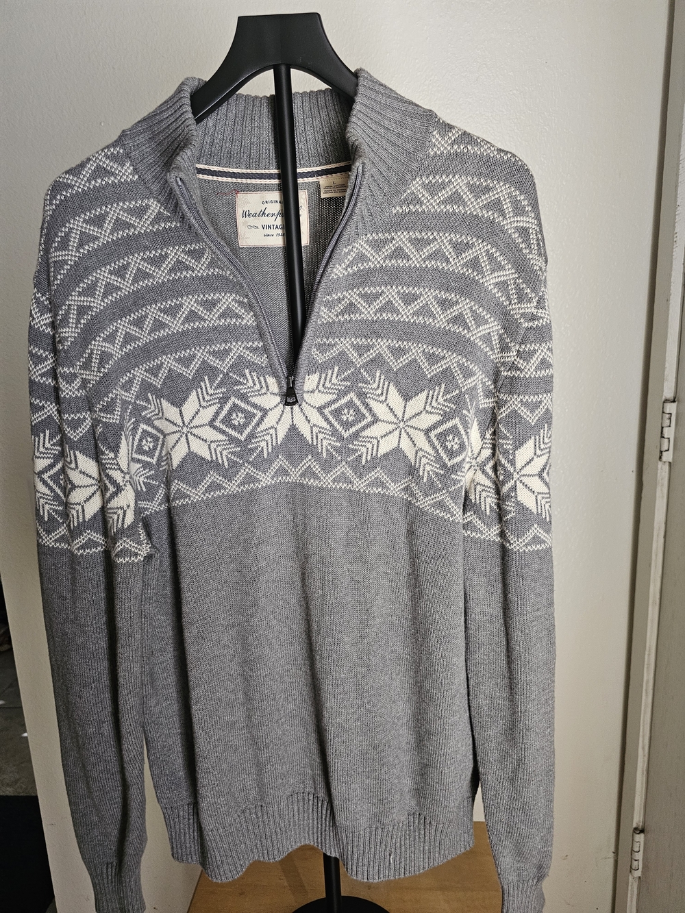 Weatherproof Men’s Light Gray & Cream Zip-Neck Fair Isle Sweater